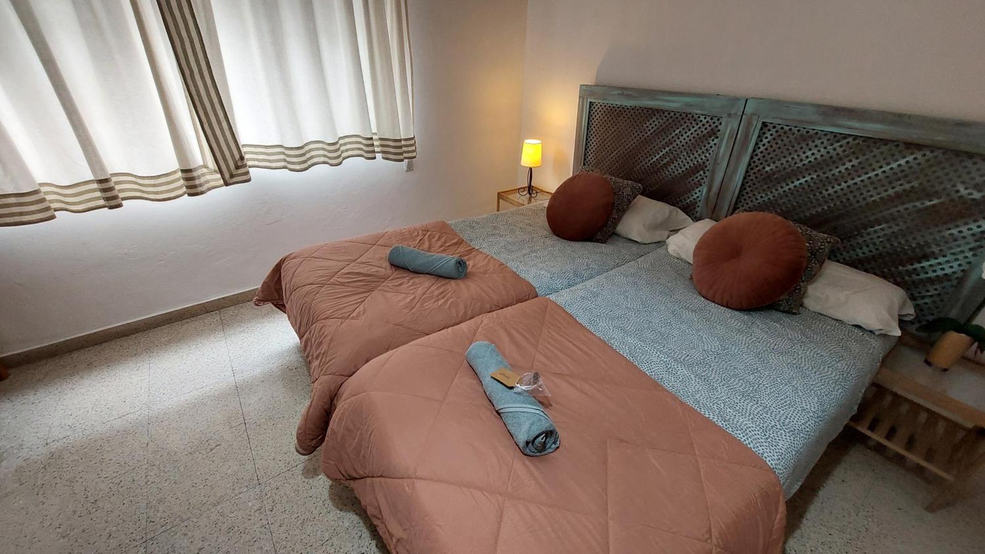 Centrico Piso Con Aparcamiento Gratuito — Photos 3